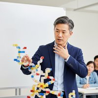 《跟褚老师一起学音标【褚连一】》 原来，英语可以这样“拼”出来！